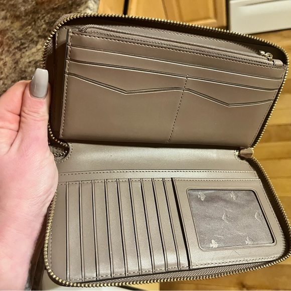 Genuine Kate Spade Purse and matching Wallet - Picture 5 of 5